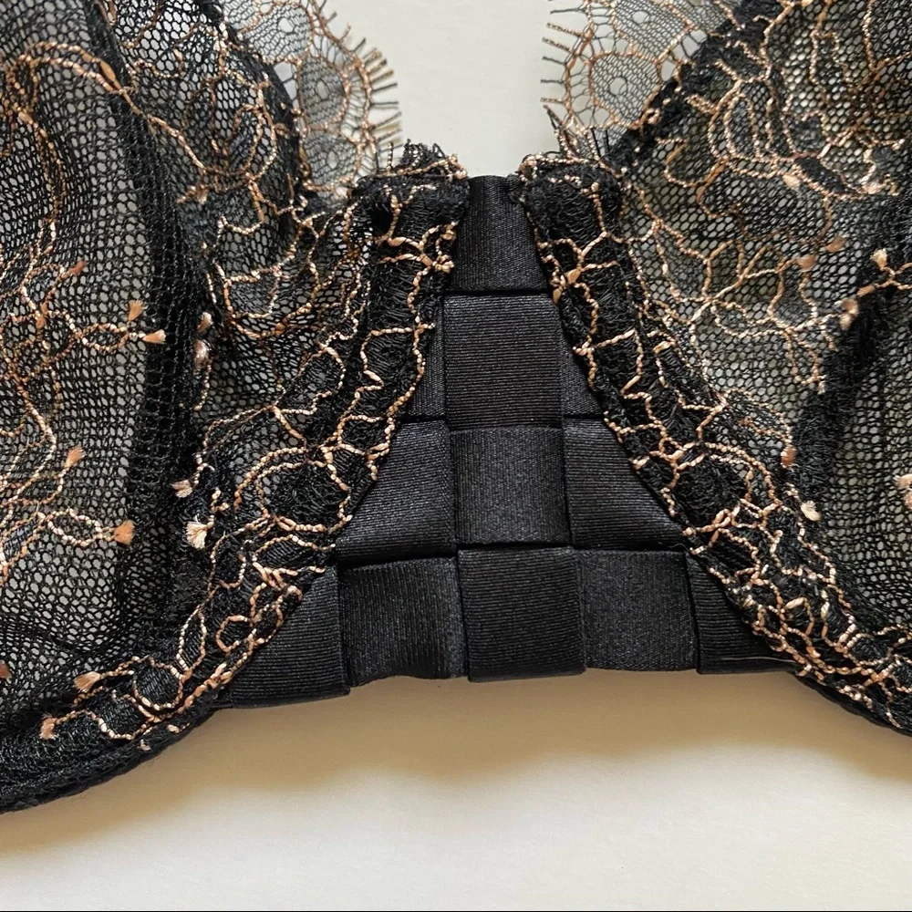 VS Very Sexy Unlined Demi 32D - worn 1x, like new